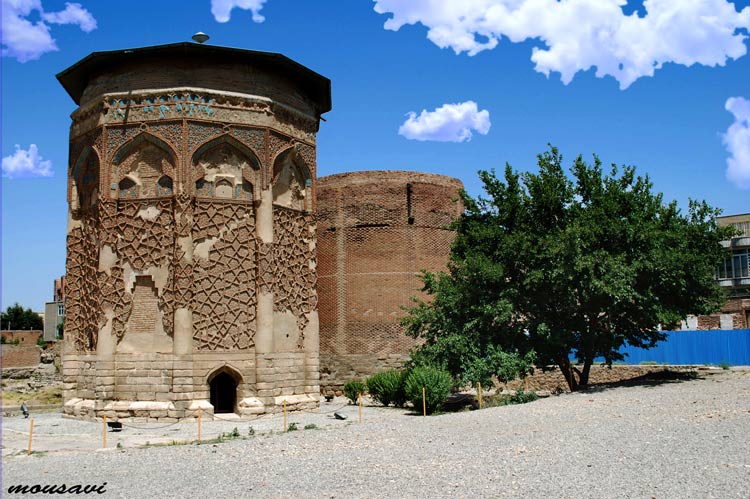 Gonbad-e Kabood, Maragheh