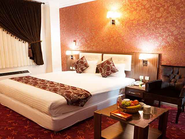 Baam Grand Hotel Boroujen