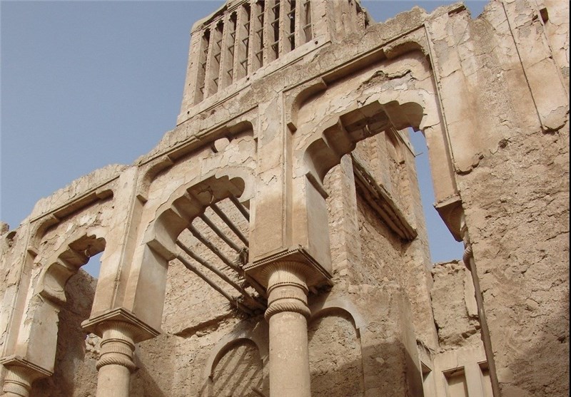 Nasuri Castle, Siraf