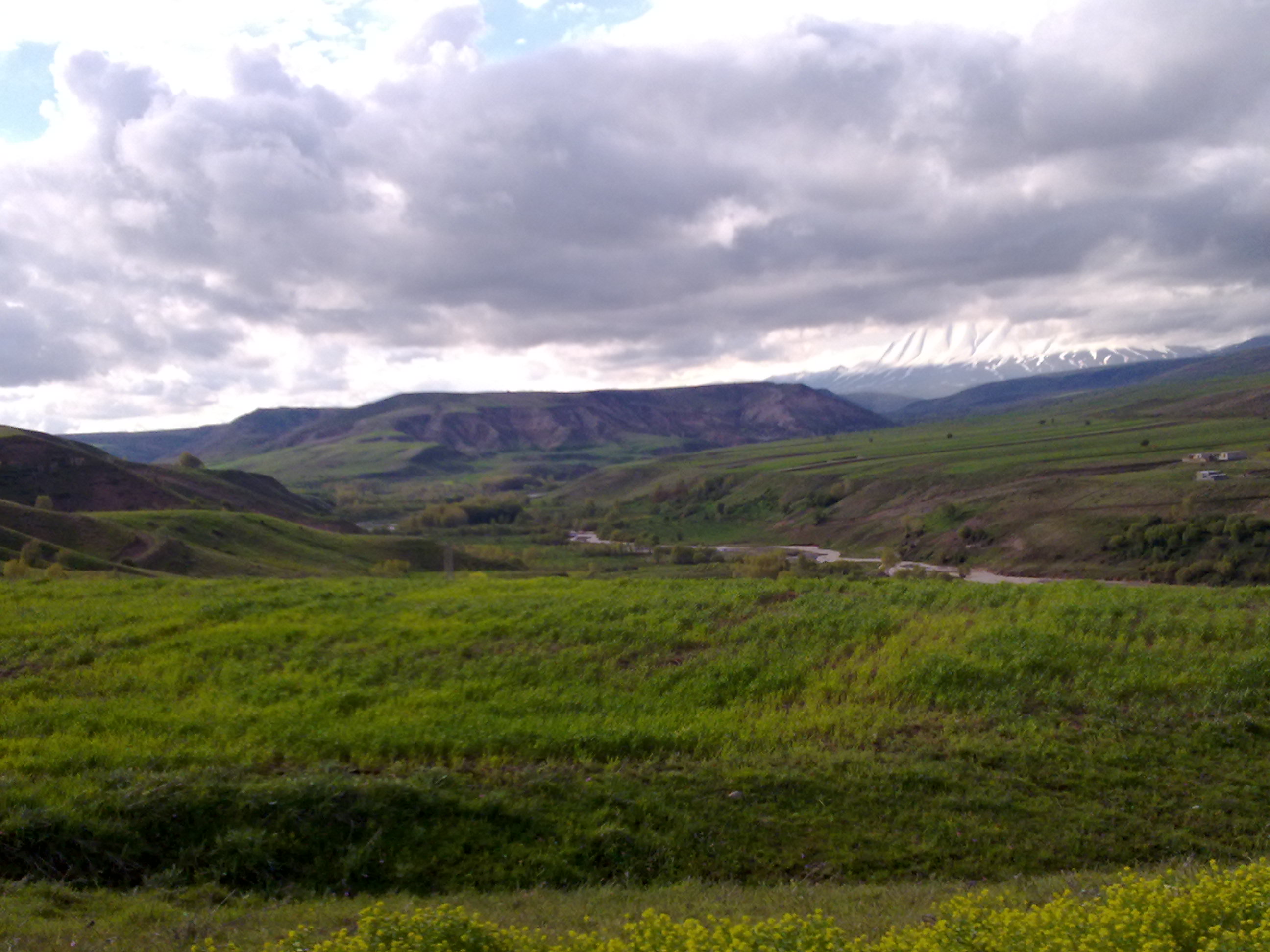 Atash Beyg Village