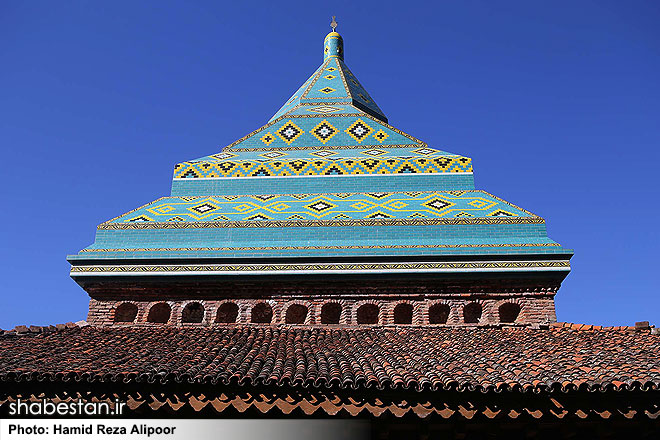 Sheikh Zahed Gilani's Shrine