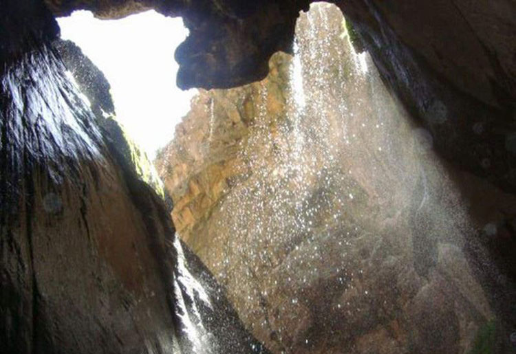 Ortokand Waterfall