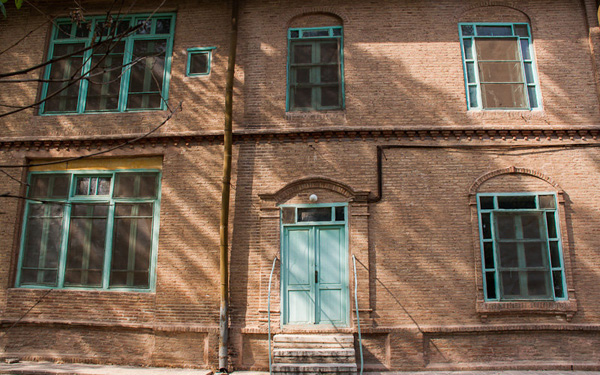 About Doctor Mohammad Mosaddegh (Tomb of him)
