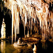 Yakhgan cave