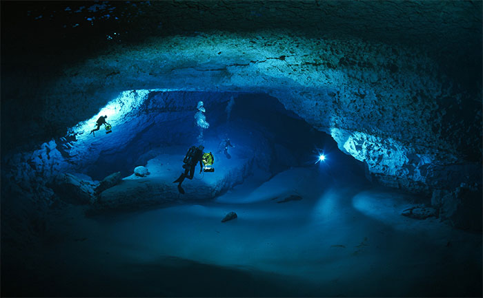 Scuba Diving in the Persian Gulf