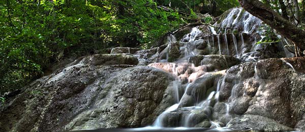 Espeh Ou Waterfall
