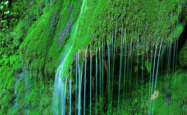Kaboud-val Waterfall