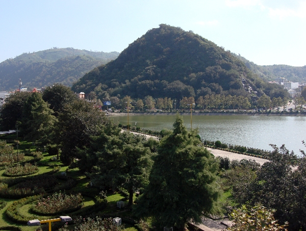 Satan-s Hill Resort (Sheytan Kuh)