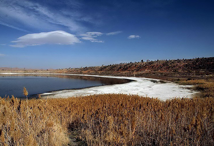 Bazangan Lake
