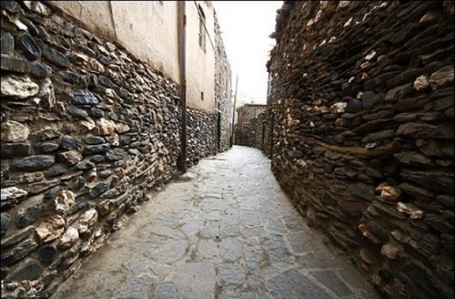 Varkaneh Village