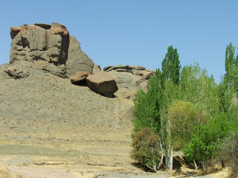 Rock Sculpture of Baba Davoud, Anbaran