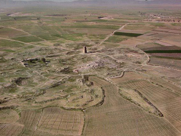 Ancient city of Gur