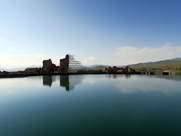 Takht-e Soleyman