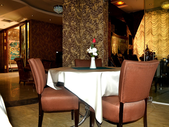 Resalat Hotel Apartment Mashhad