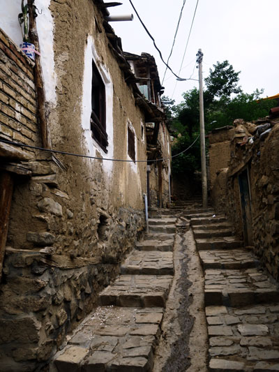 Ushtibin Village