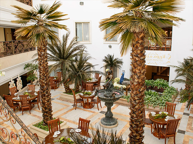 Ghasr Talaee Hotel Mashhad