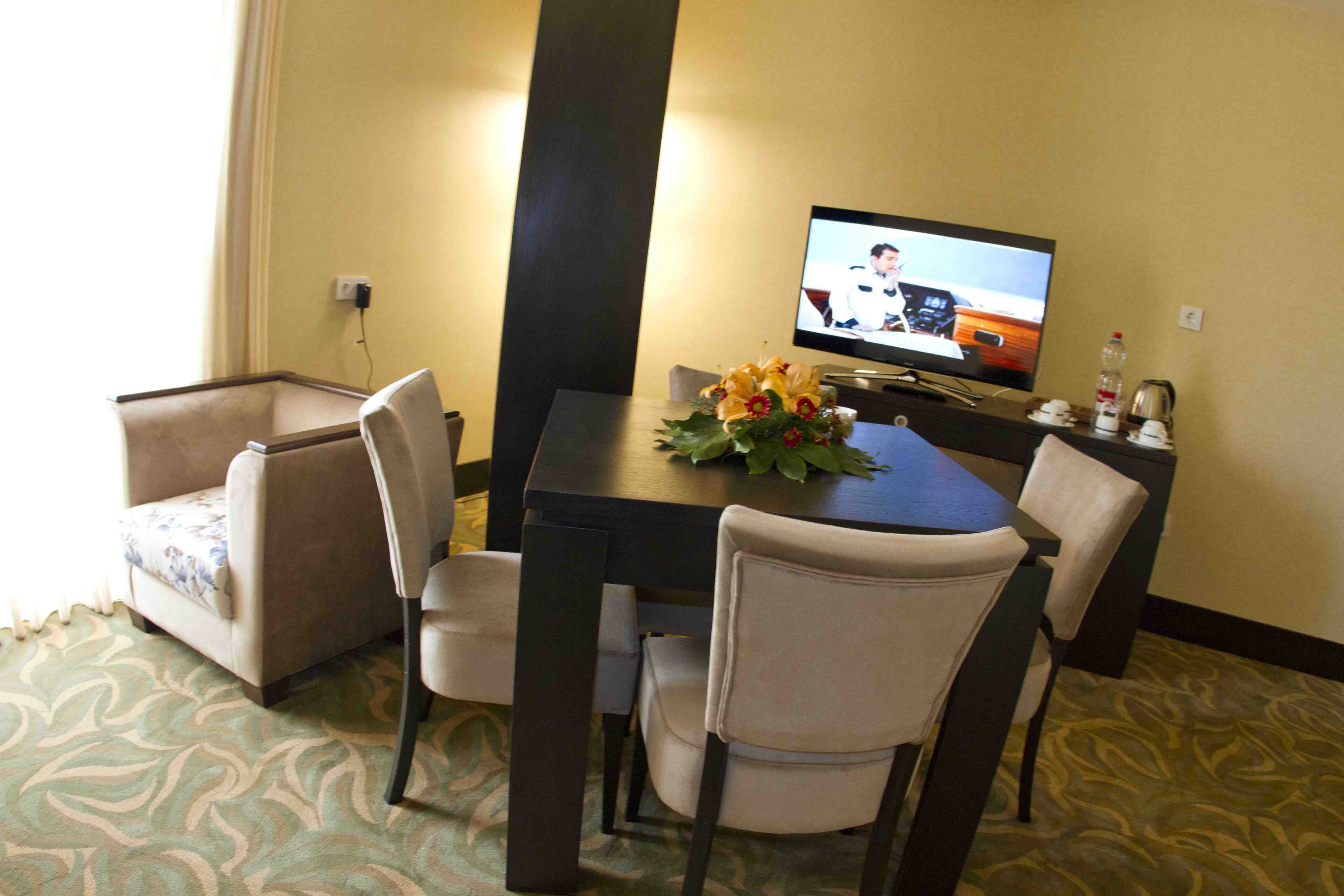 Royal Hotel Shiraz