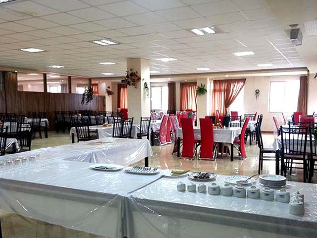 Eram Hotel Paveh