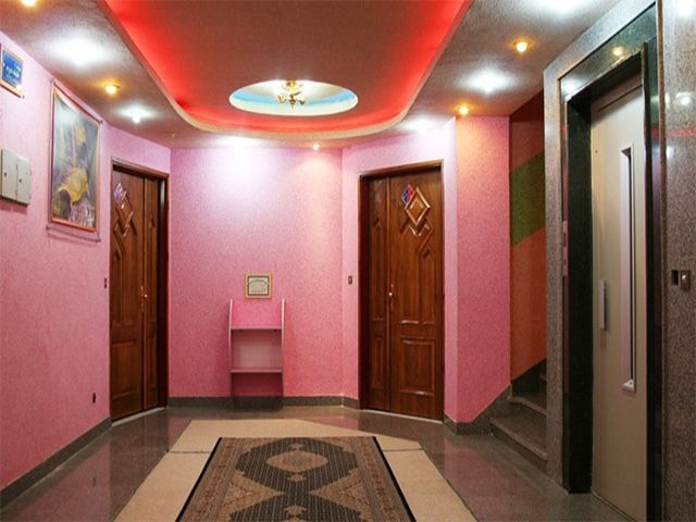 Tavoos Hotel Apartment Sareyn