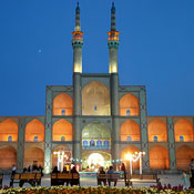 Amir Chakhmaq Square, Yazd