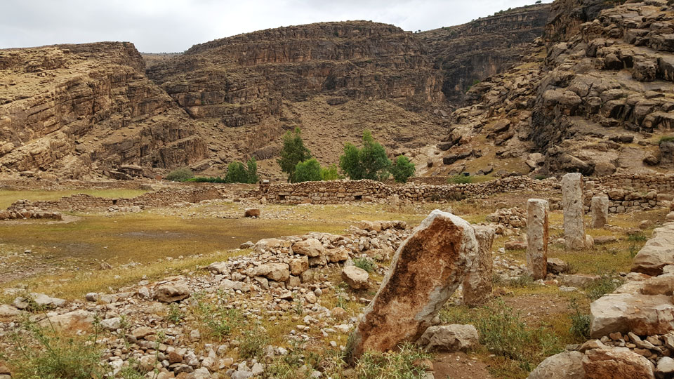 Kul-e Farah Rock Reliefs
